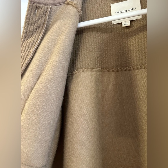 Thread & Supply High Pile Fleece Shacket Size Large - Picture 12 of 15